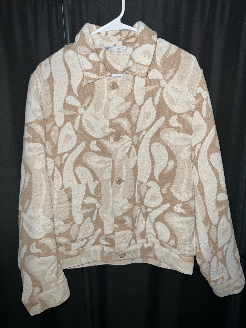 Men’s Zara Beige and Cream Patterned Button-Up Jacket